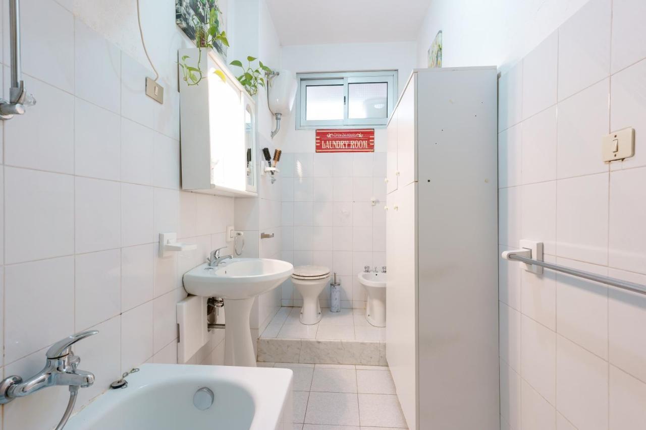 B&B Pothos - Eng Ita - Air Conditioning Wi-Fi Fridge Netflix Local Guide - Aria Condizionata, Frigo, Internet, Guida Locale Cagliari Exterior foto